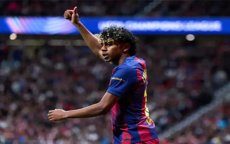 لامين يامال يهدد مشجع أتلتيكو مدريد بعواقب وخيمة بسبب إهانة عنصرية